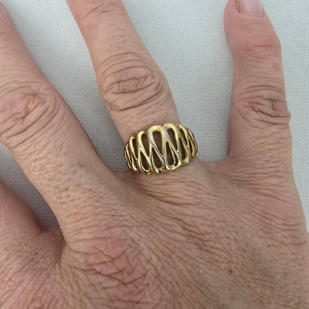 Vintage Gold Tone Ring 8.5